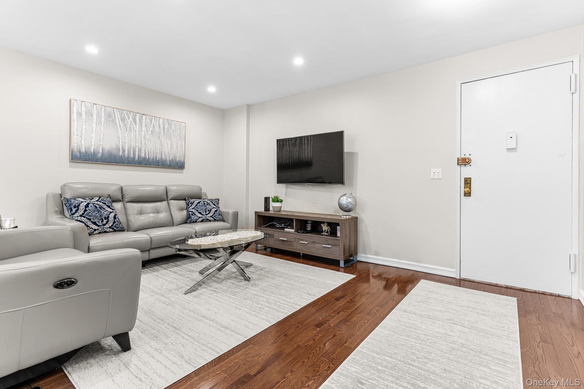 632 Palmer Road 8G