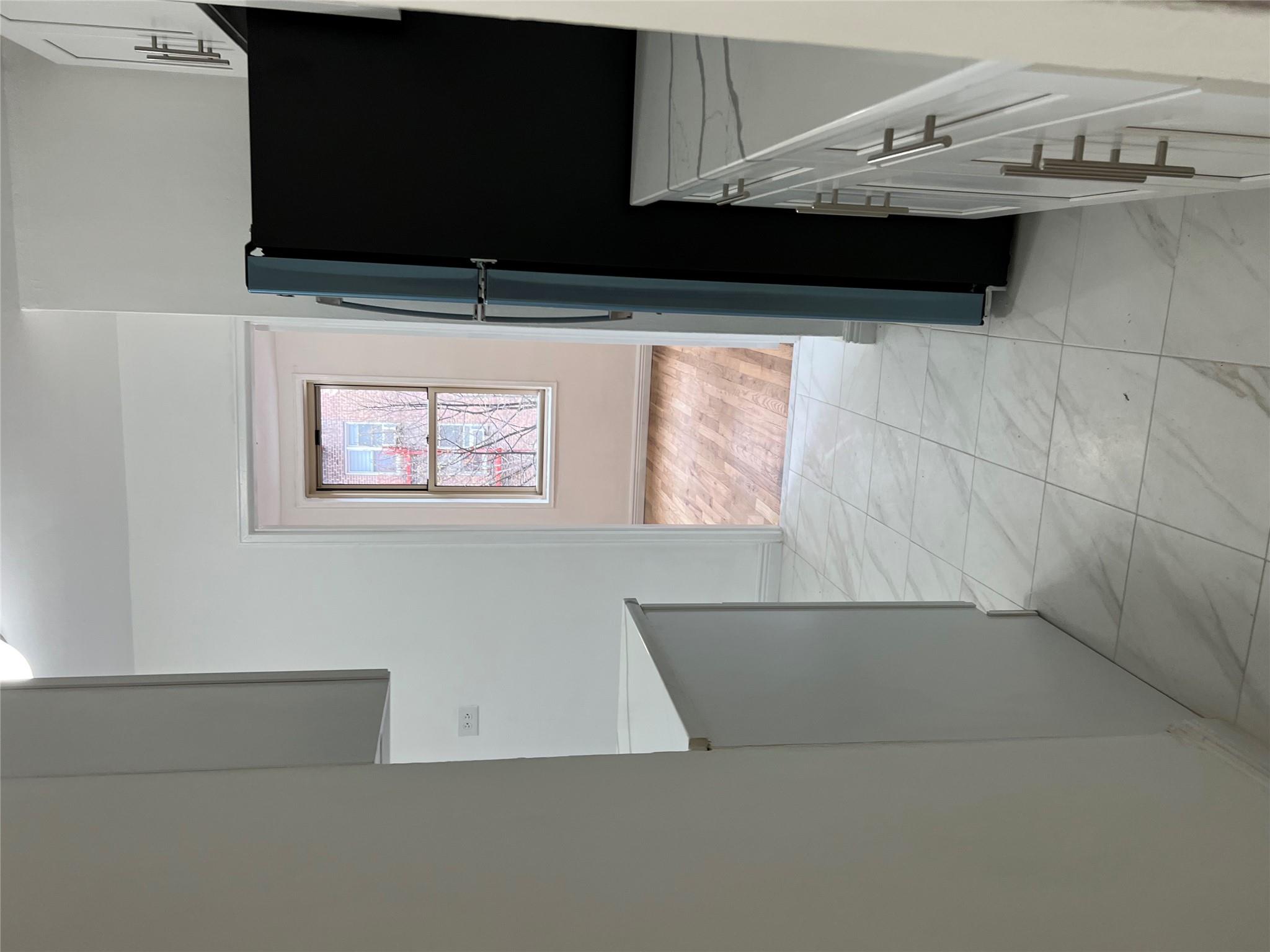 67-25 Clyde Street #2N, Forest Hills, New York image 5