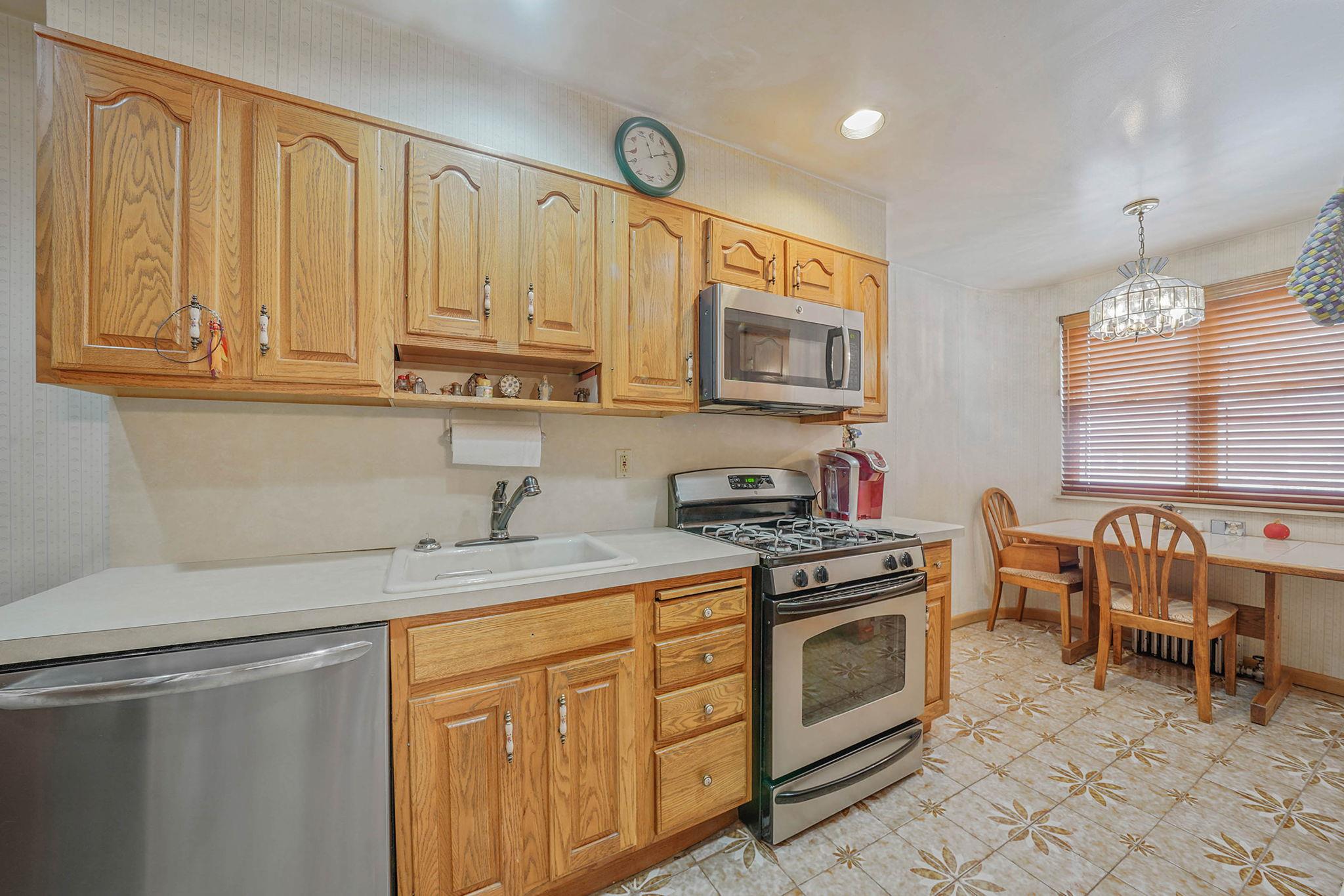 60-51 71st Street, Maspeth, New York image 6