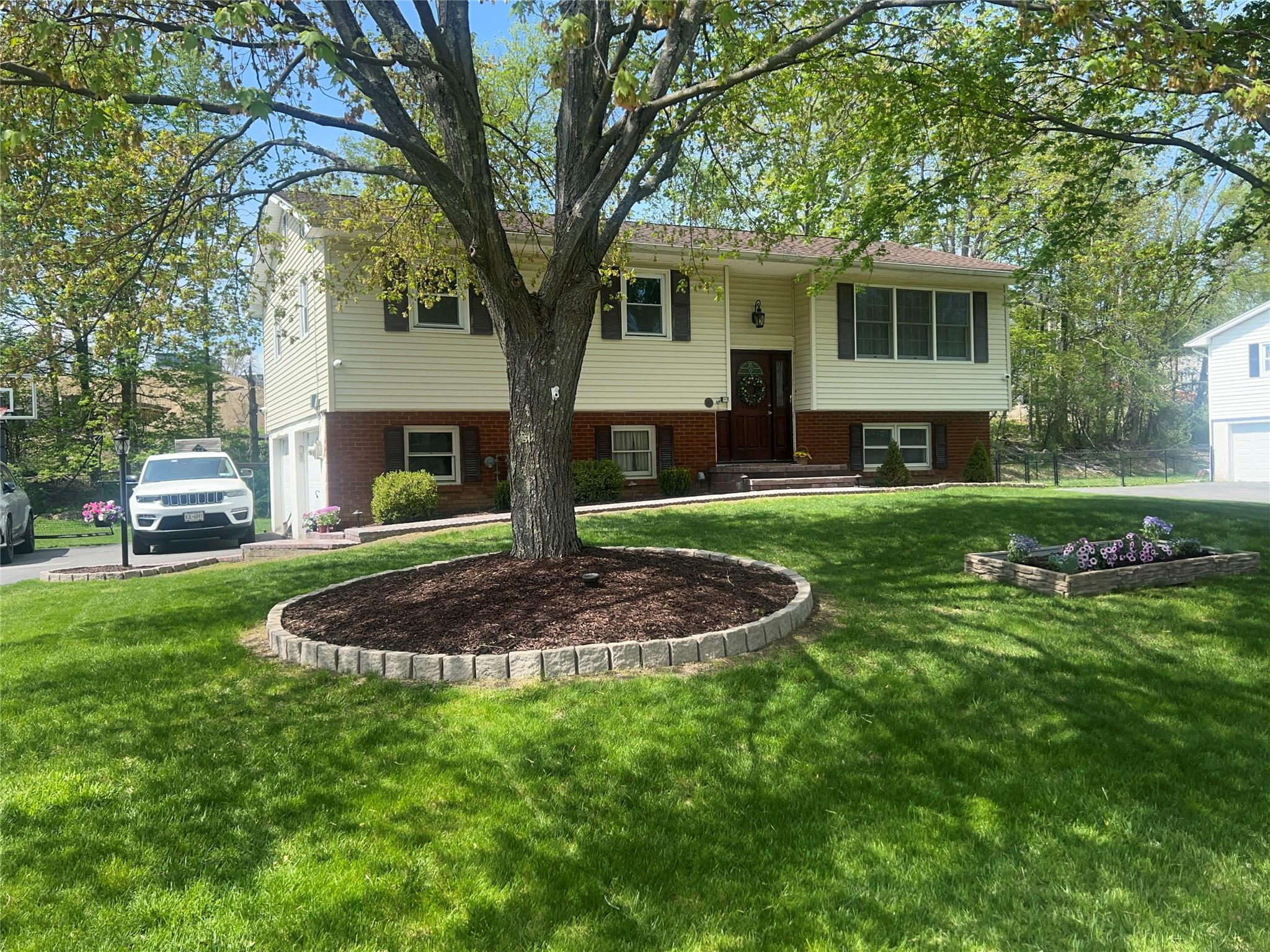 9 Laddie Road, Middletown, New York image 5
