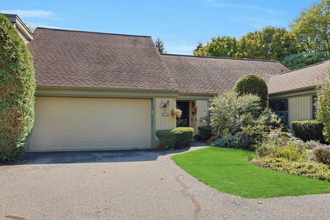 Photo of 593B Heritage Hills Hls, Somers, NY 10589 (MLS # 921343)