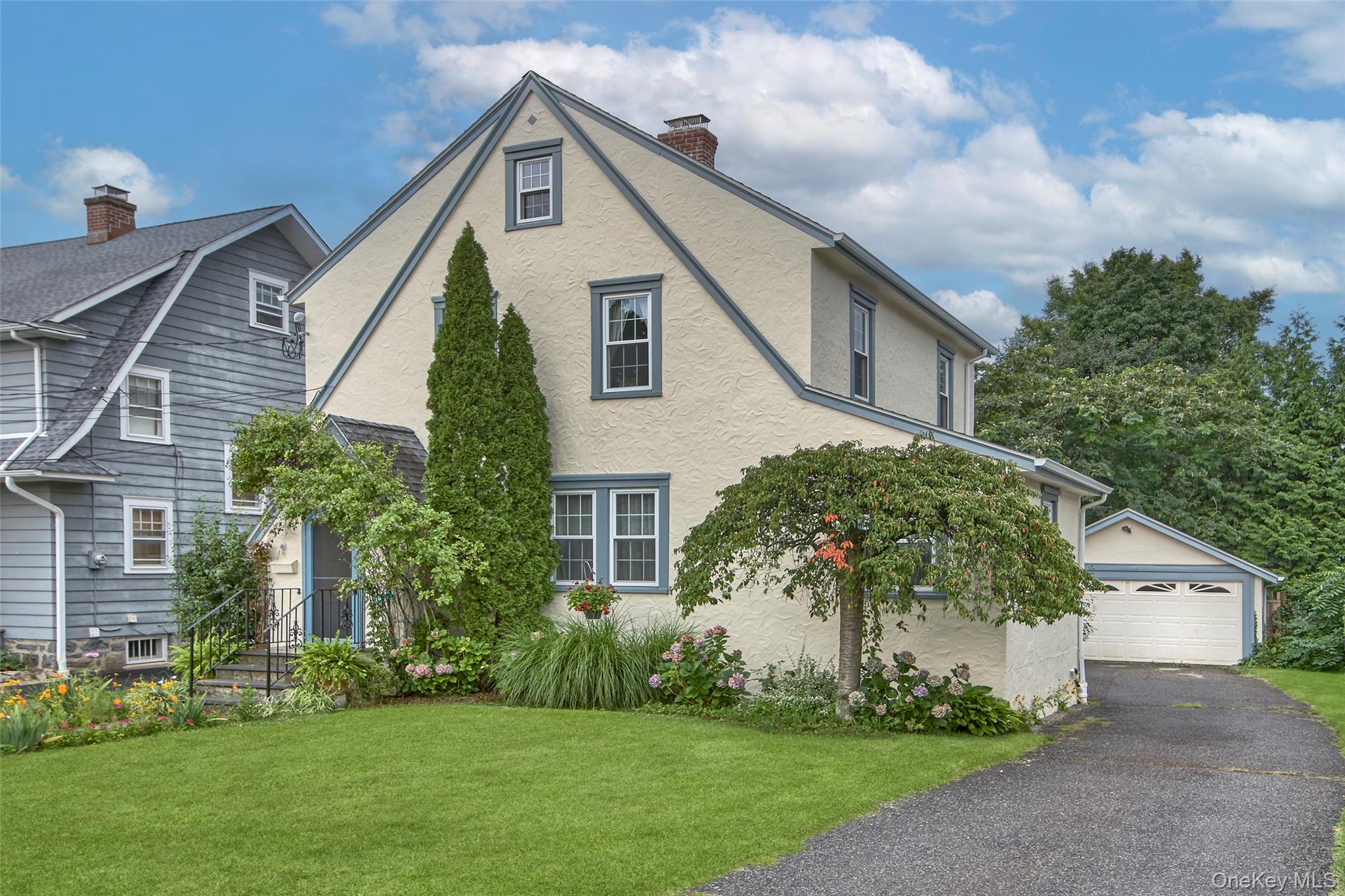 59 Adams Avenue