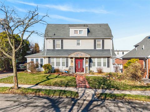 35-20 165th Street Flushing NY 11358