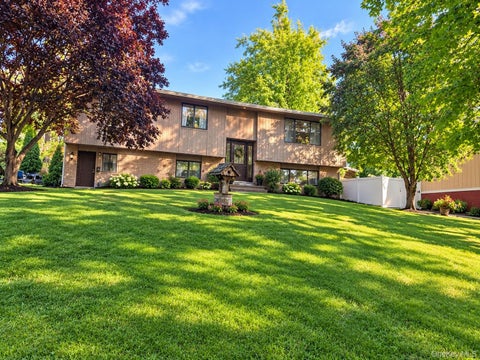 Photo of 101 Pomander Drive, White Plains, NY 10607 (MLS # 1065044)