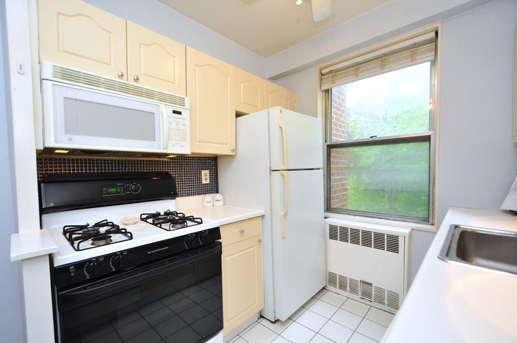 Scarsdale, New York 10583, United States, 1 Bedroom Bedrooms, ,1 BathroomBathrooms,Residential,Active,125717