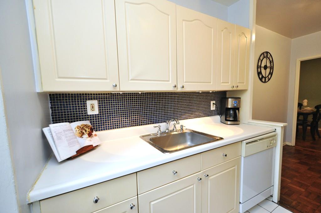 Scarsdale, New York 10583, United States, 1 Bedroom Bedrooms, ,1 BathroomBathrooms,Residential,Active,125717