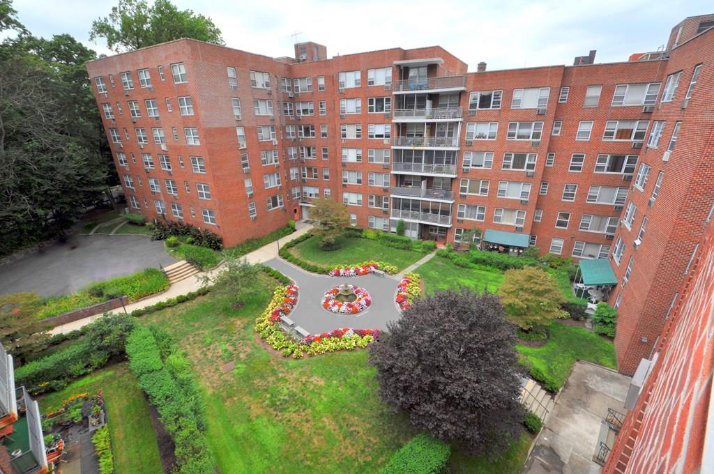 Scarsdale, New York 10583, United States, 1 Bedroom Bedrooms, ,1 BathroomBathrooms,Residential,Active,125717