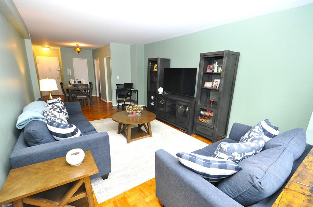 281 Garth Road A2K