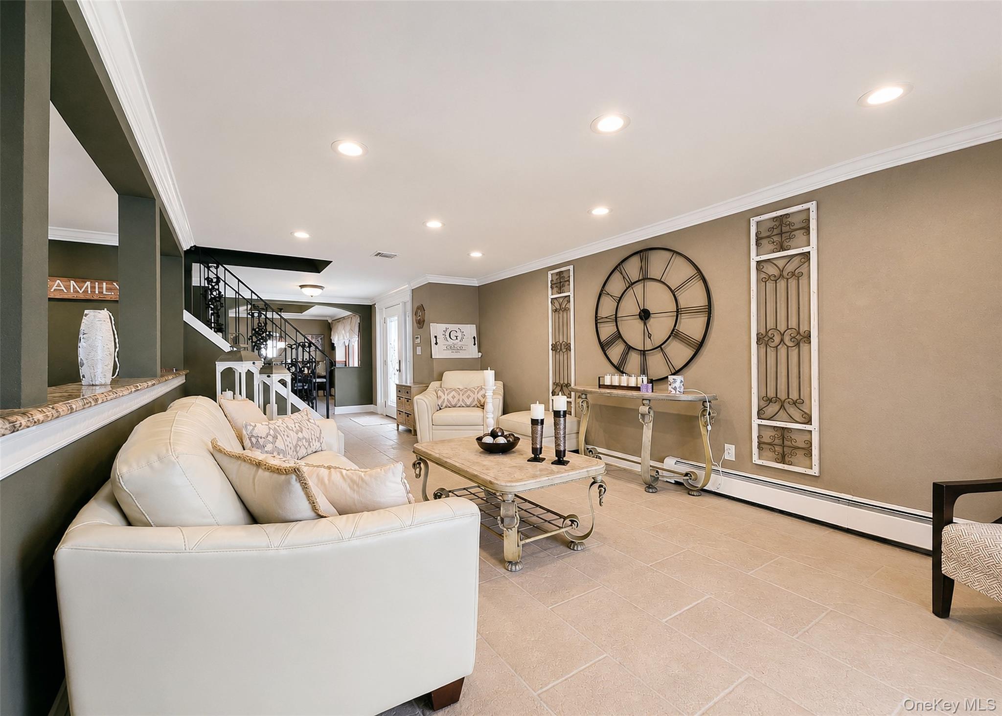 2 Sussex Lane