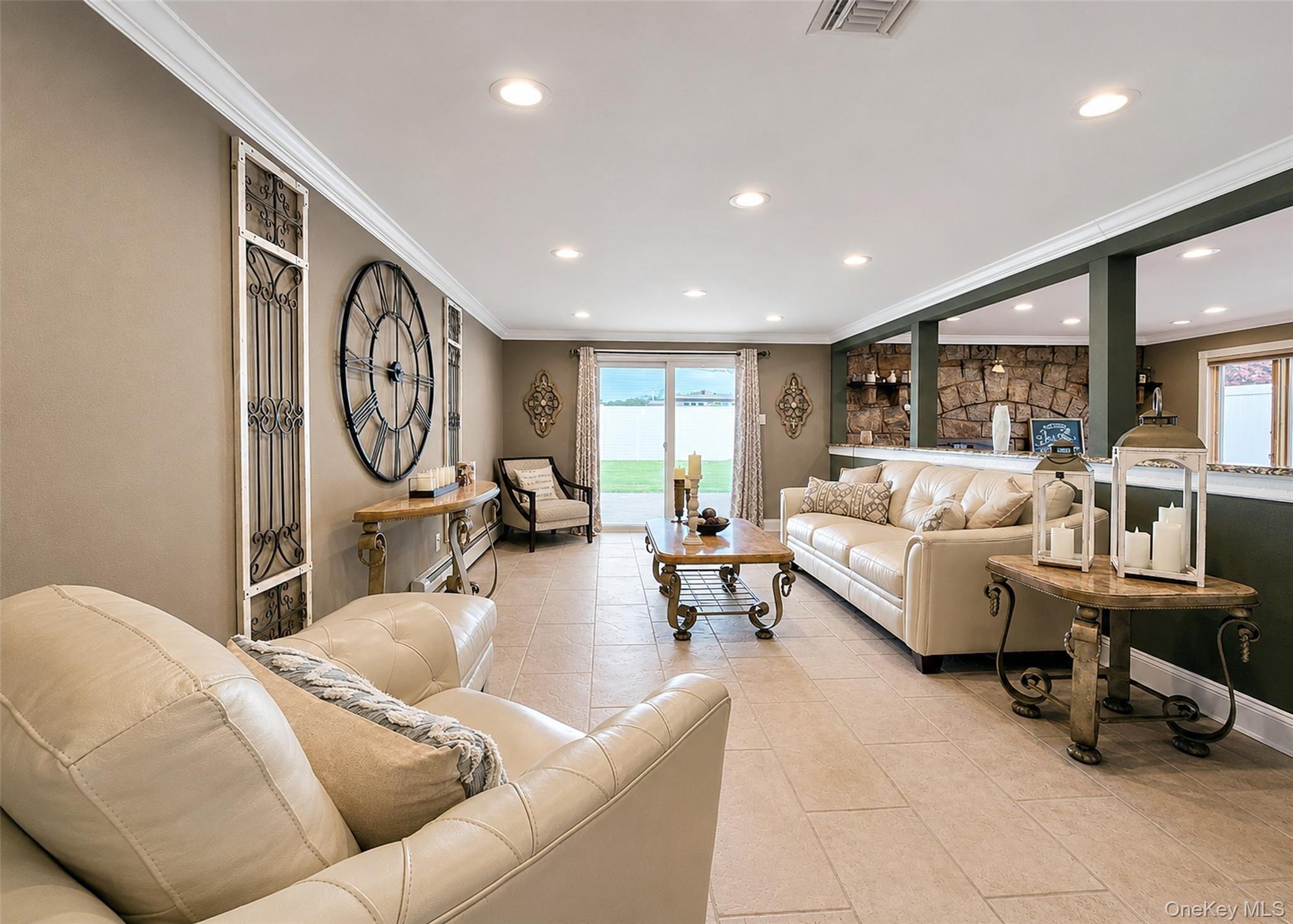 2 Sussex Lane