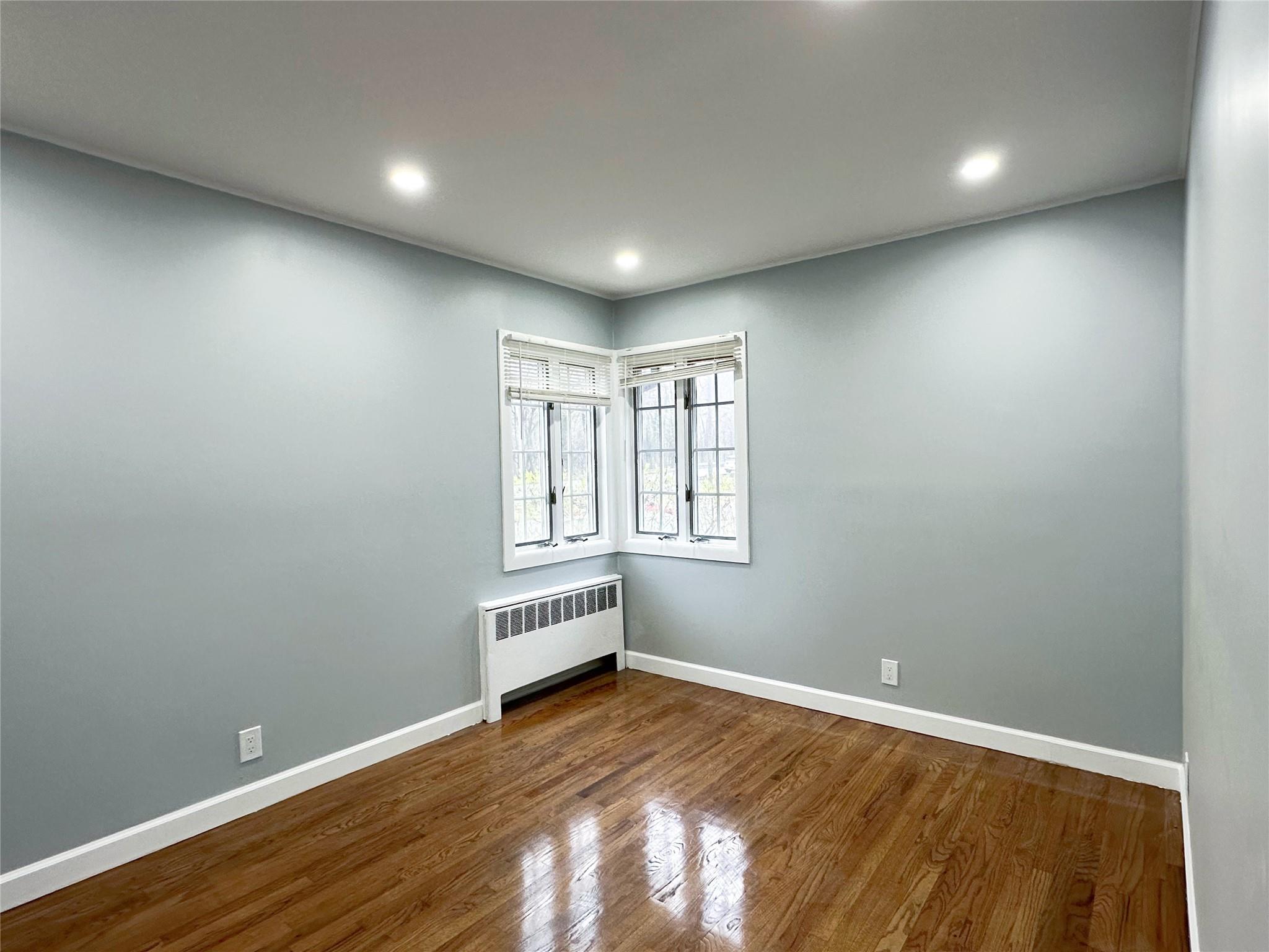 6 Rex Court, Mineola, New York image 11