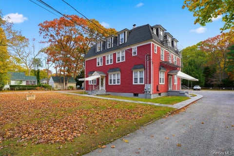 Apartment For Rent - 221 S Lake Avenue #3A<br/> Suffolk County, Nesconset, NY 11767
