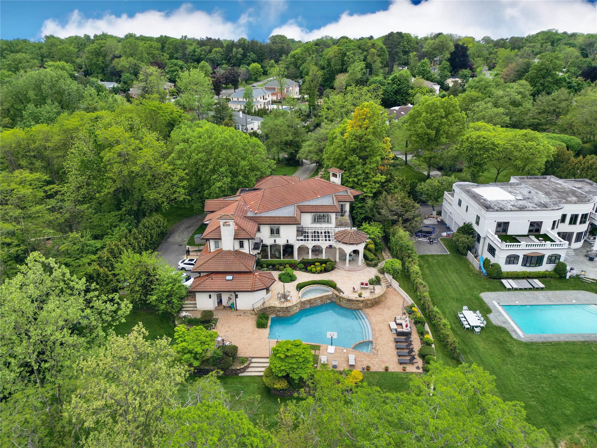17 Split Rock Drive, Great Neck, New York image 31