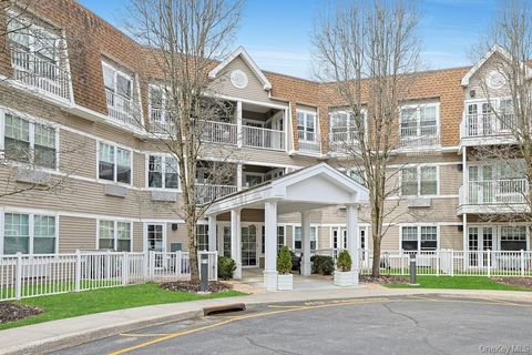 Condo For Sale - 105 Sutton Drive #105<br/> Mount Kisco, NY 10549