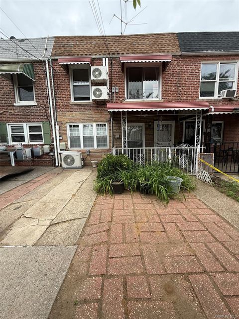 Homes For Sale - 13512 118th Street<br/> South Ozone Park, NY 11420