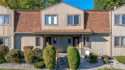 Condo For Sale - 5 High Meadow Trail<br/> Peekskill, NY 10566
