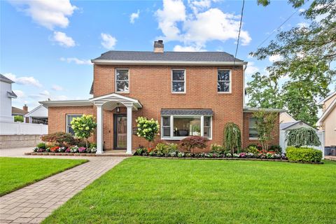 45-26 Zion Street Little Neck NY 11362