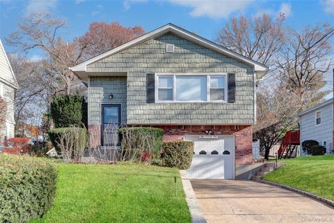 171 School Street Oyster Bay NY 11771