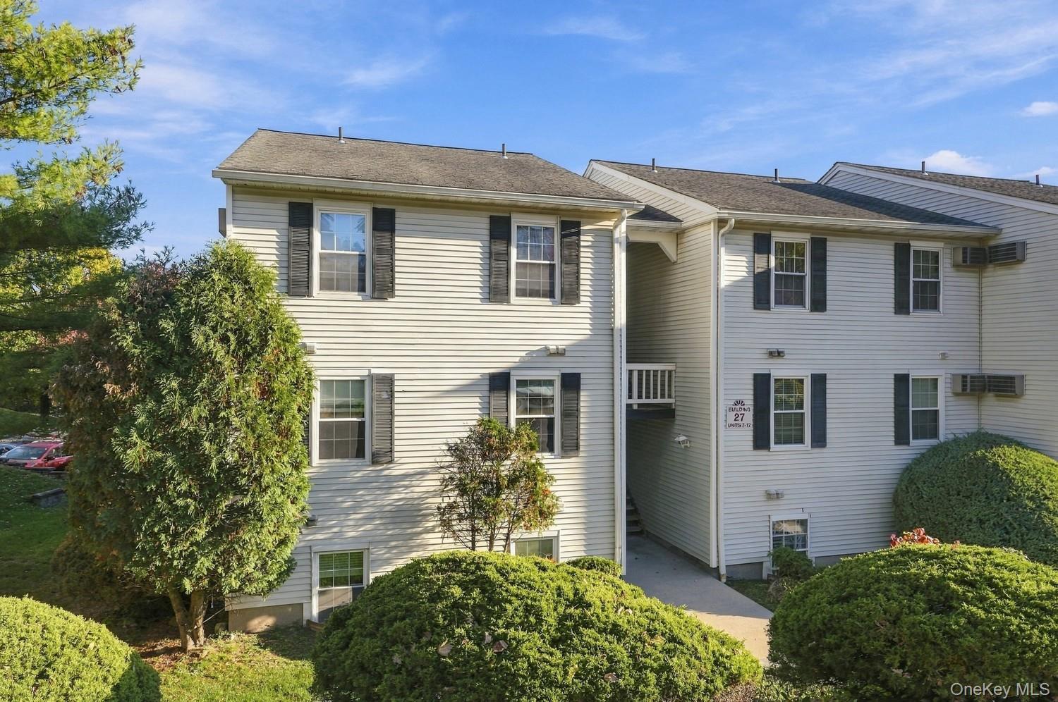 27 Lexington Hill 11
