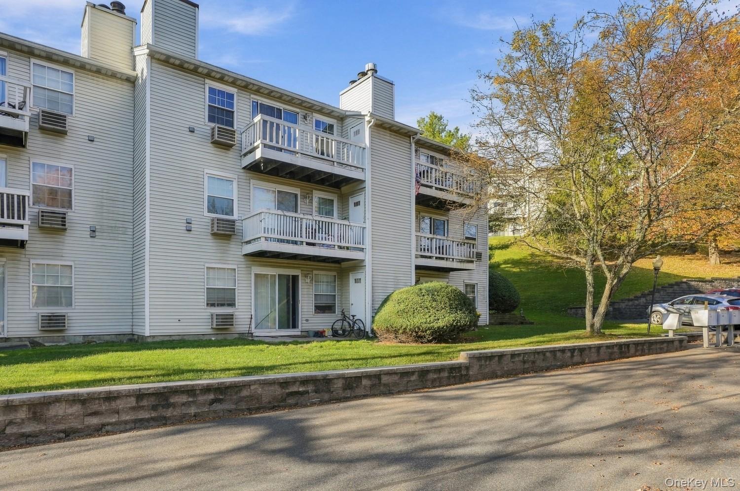 27 Lexington Hill 11