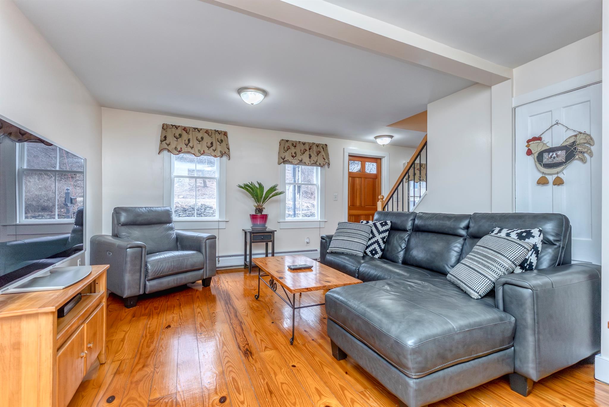 25 Birmingham Lane, Rosendale, New York image 6