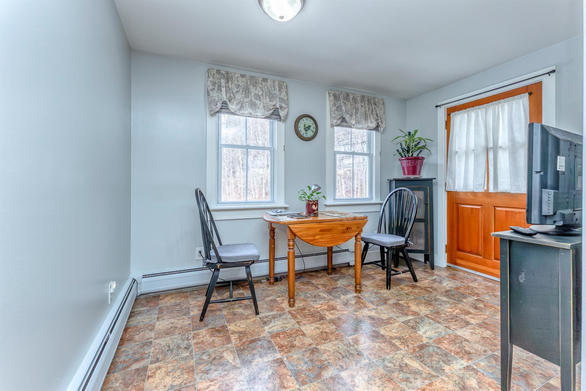 25 Birmingham Lane, Rosendale, New York image 11