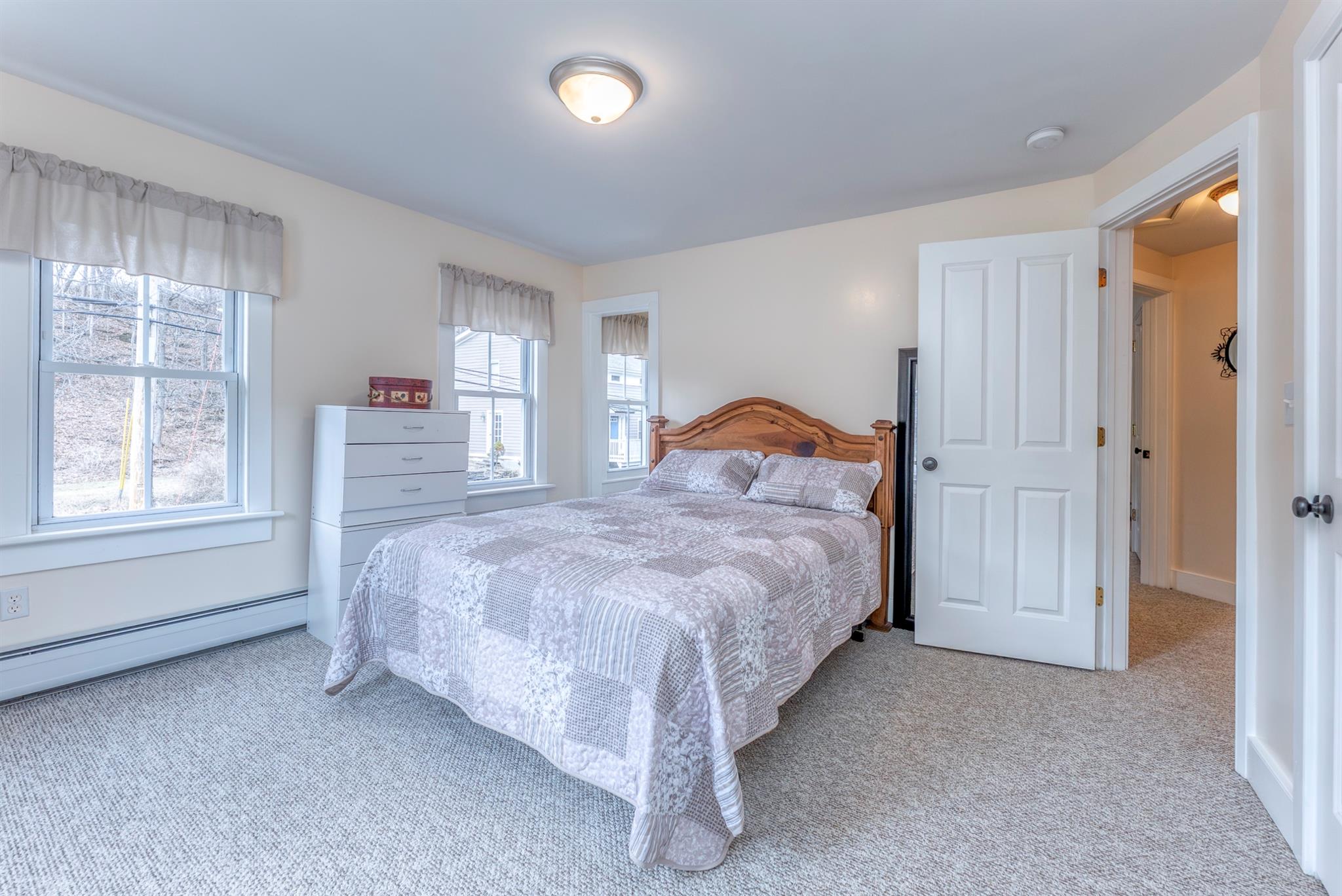 25 Birmingham Lane, Rosendale, New York image 39