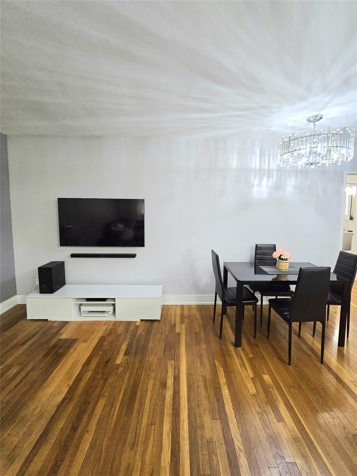 89-25 Shore Parkway #1L, Howard Beach, New York image 5