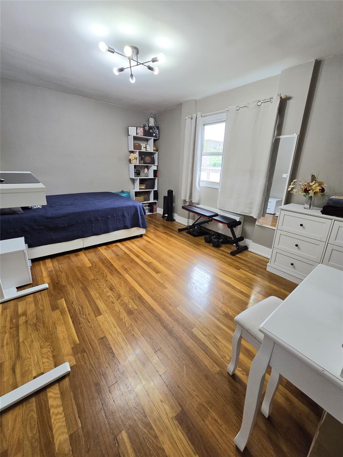 89-25 Shore Parkway #1L, Howard Beach, New York image 6
