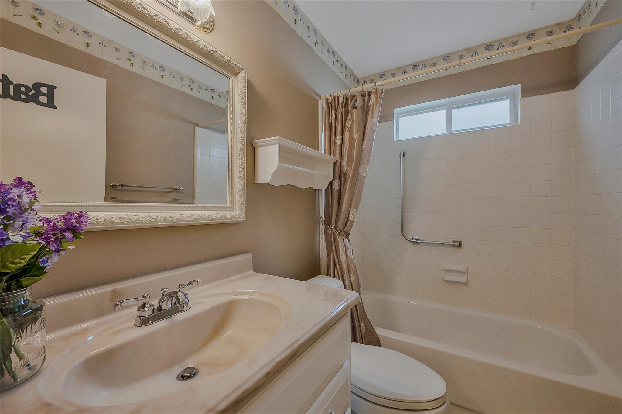 209 Kingston Drive, Ridge, New York image 17