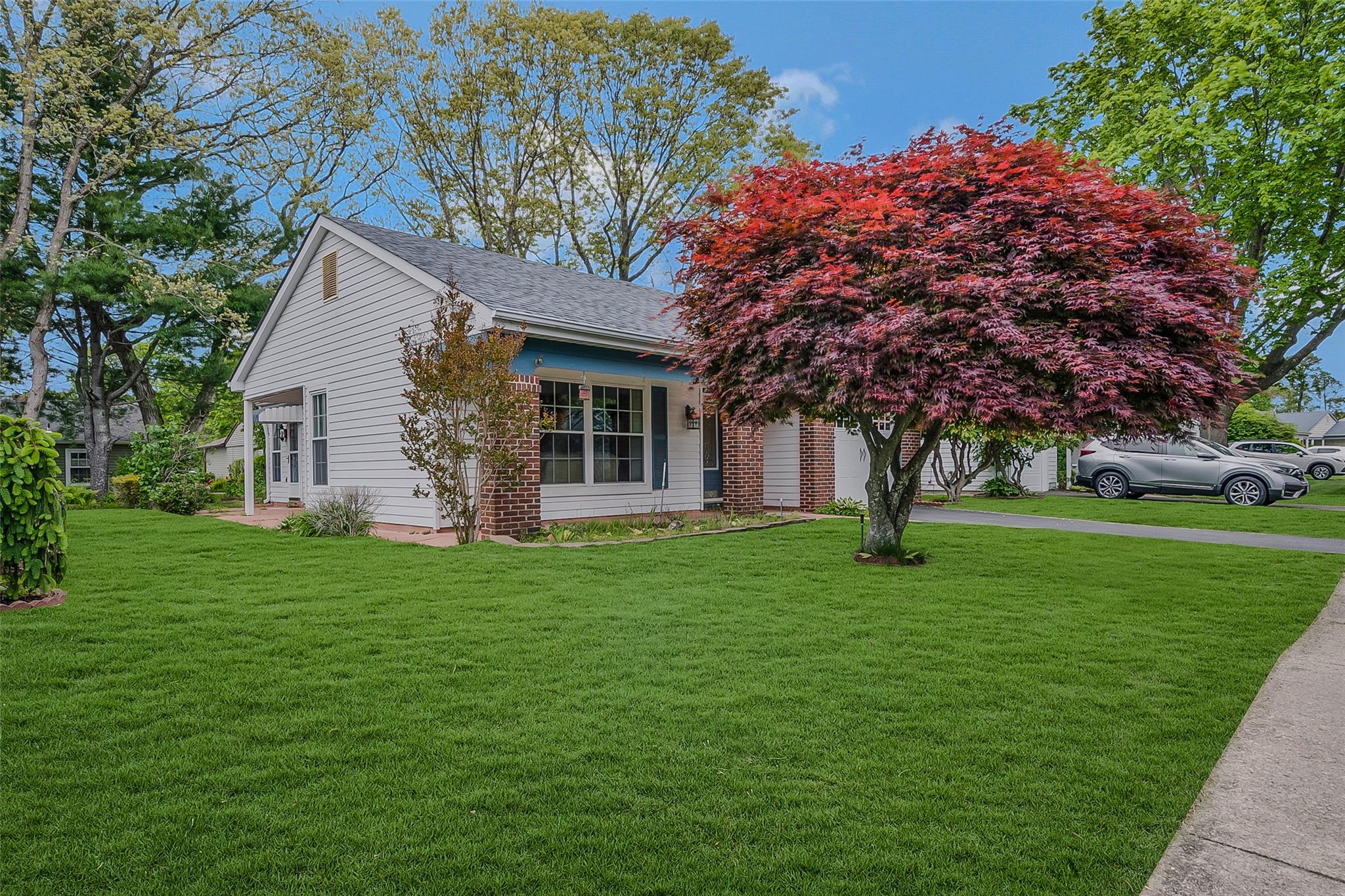209 Kingston Drive, Ridge, New York image 24