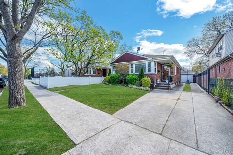 Photo of 26016 80th Avenue, Glen Oaks, NY 11004 (MLS # 989236)