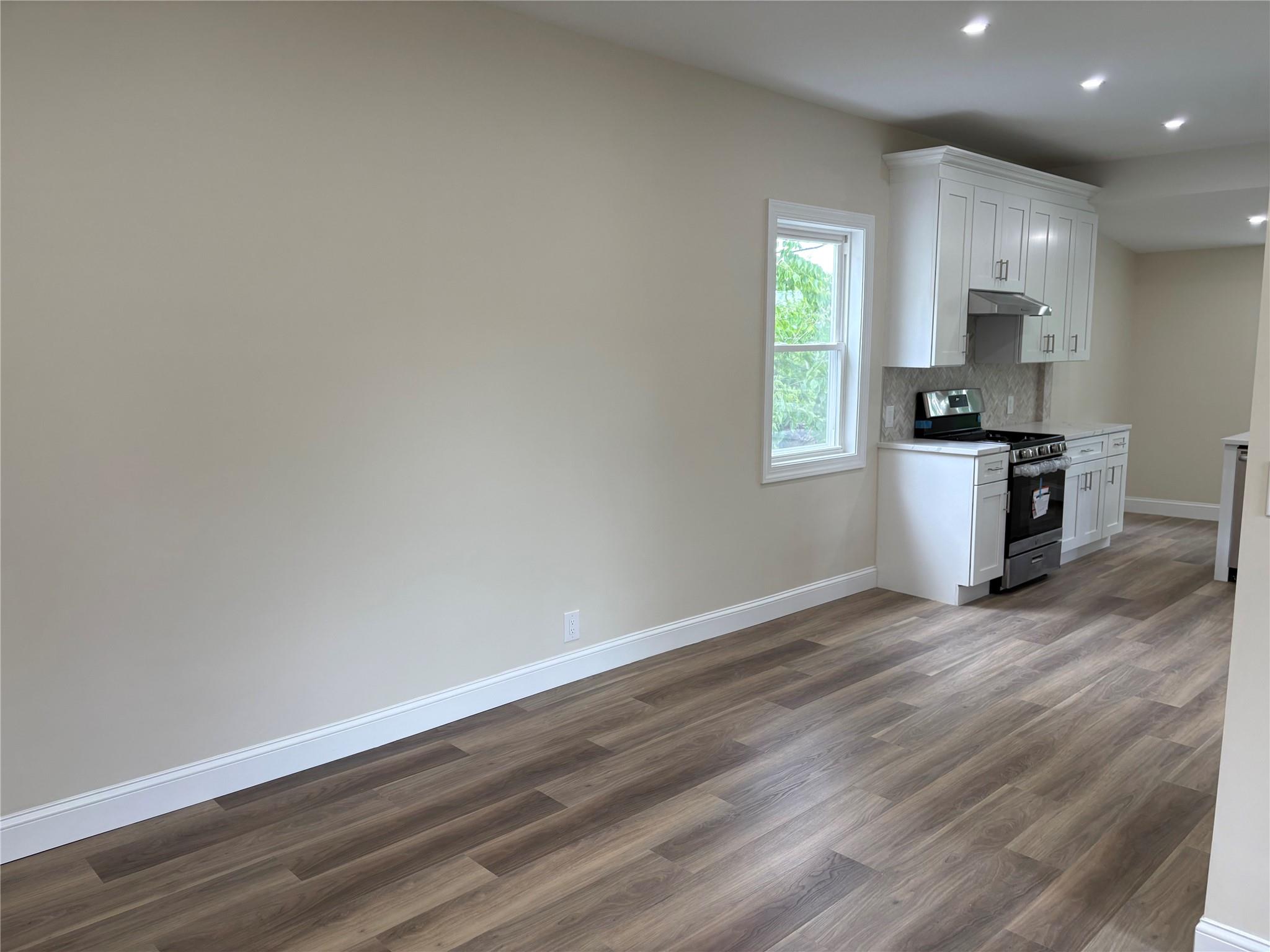 74 Rossmore Avenue 2