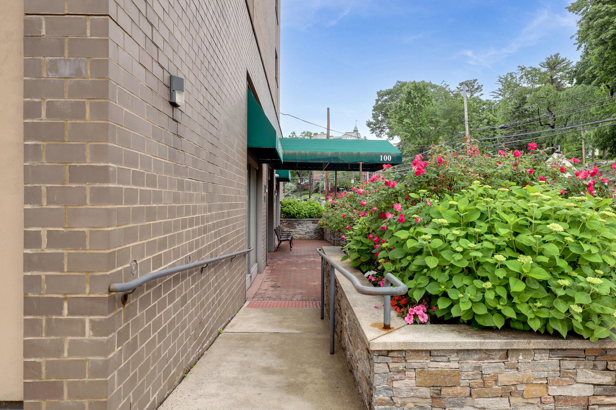 100 E Hartsdale Avenue #MAW, Hartsdale, New York image 3