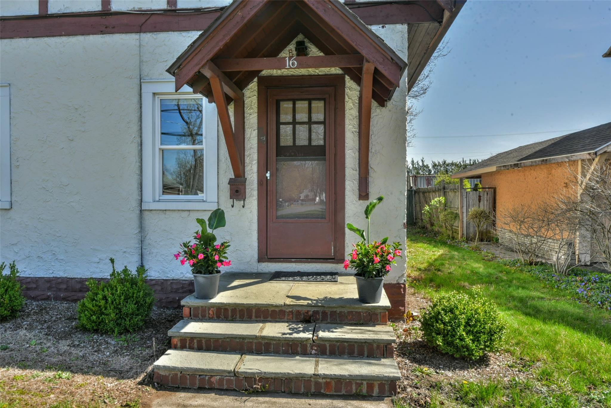 16 Roosevelt Avenue, Kingston, New York image 1