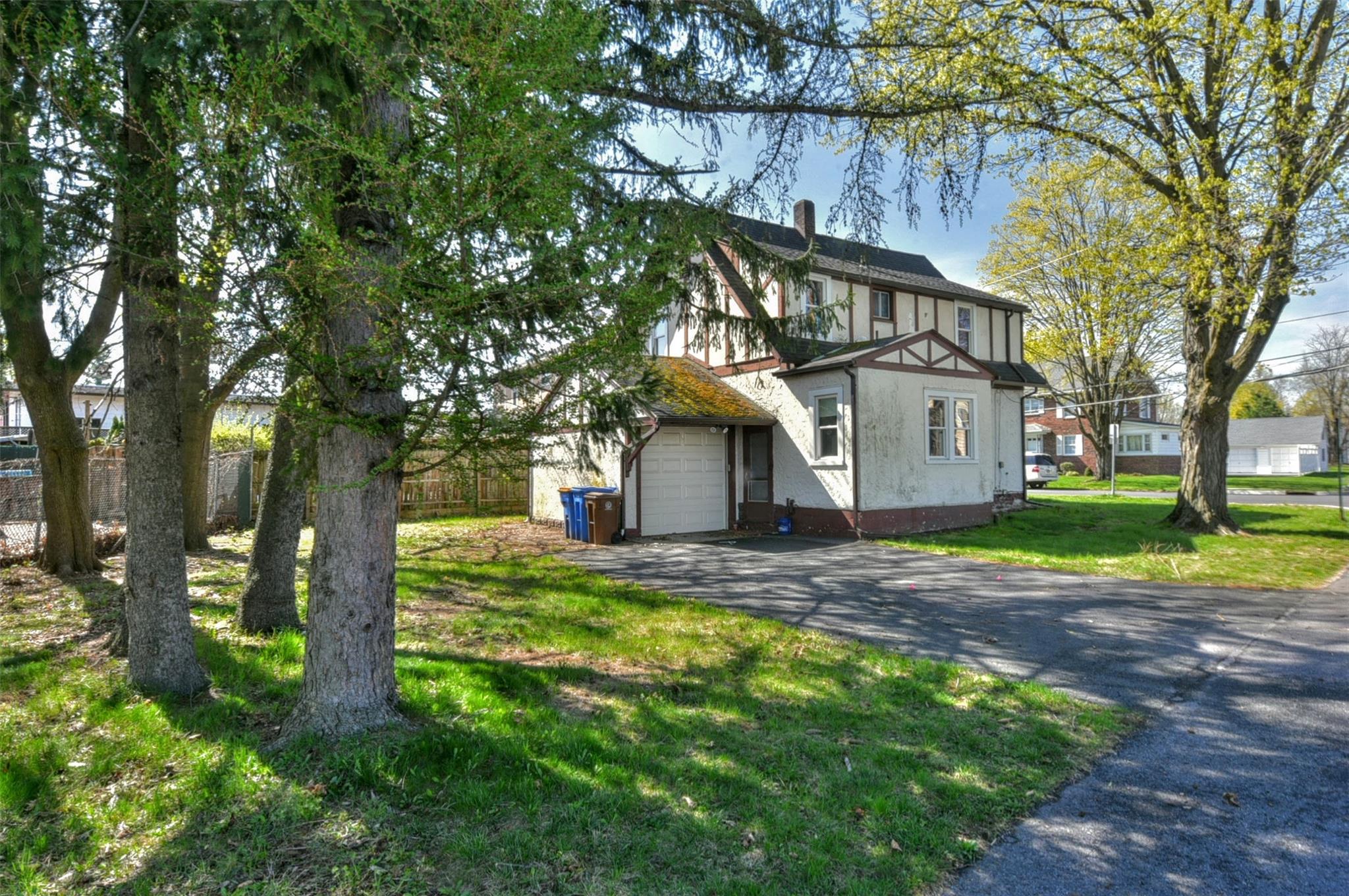 16 Roosevelt Avenue, Kingston, New York image 4
