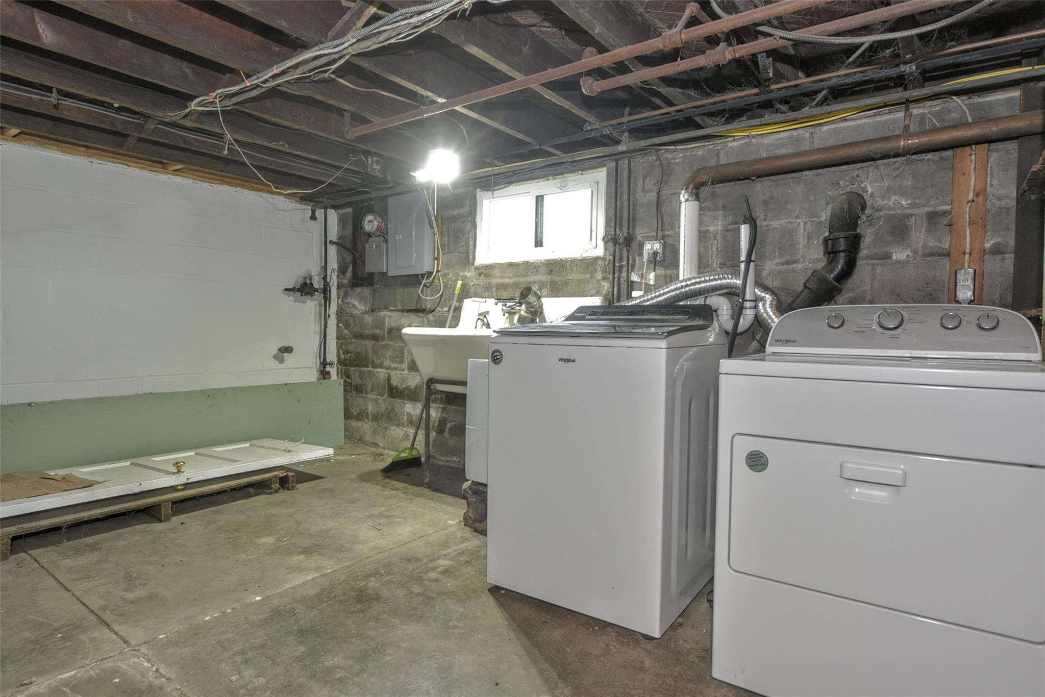 16 Roosevelt Avenue, Kingston, New York image 24