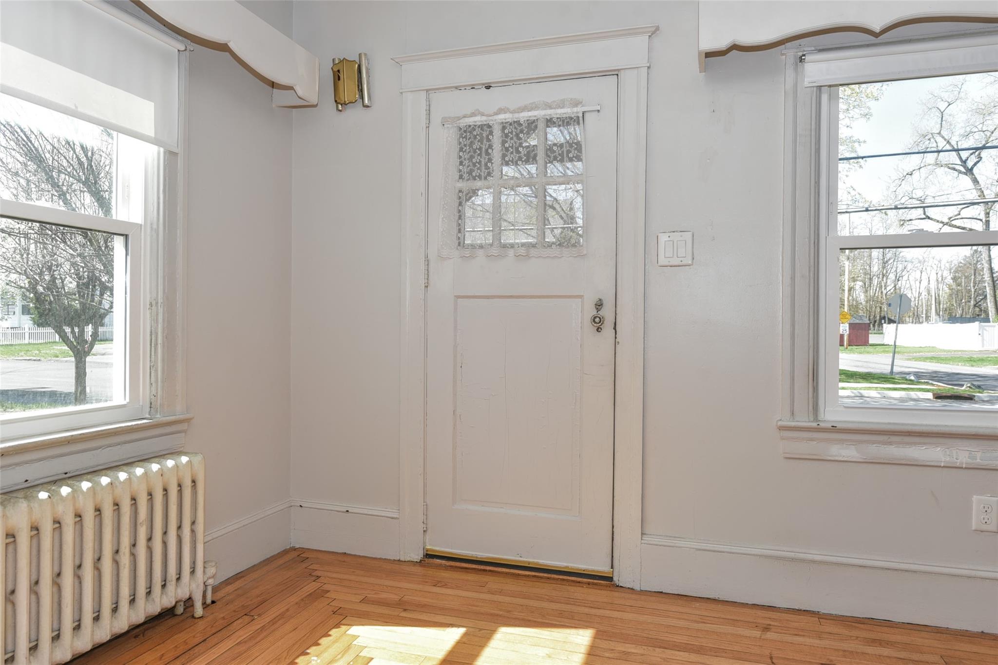 16 Roosevelt Avenue, Kingston, New York image 5