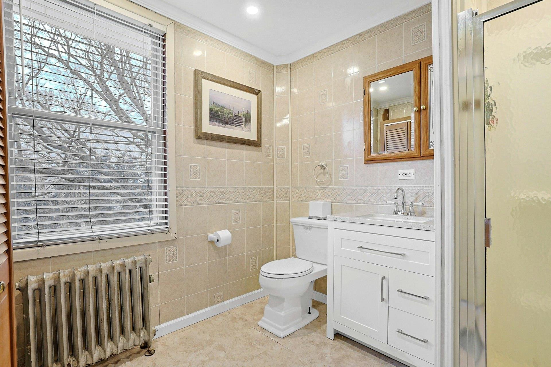 127 Woodland Avenue, New Rochelle, New York image 25