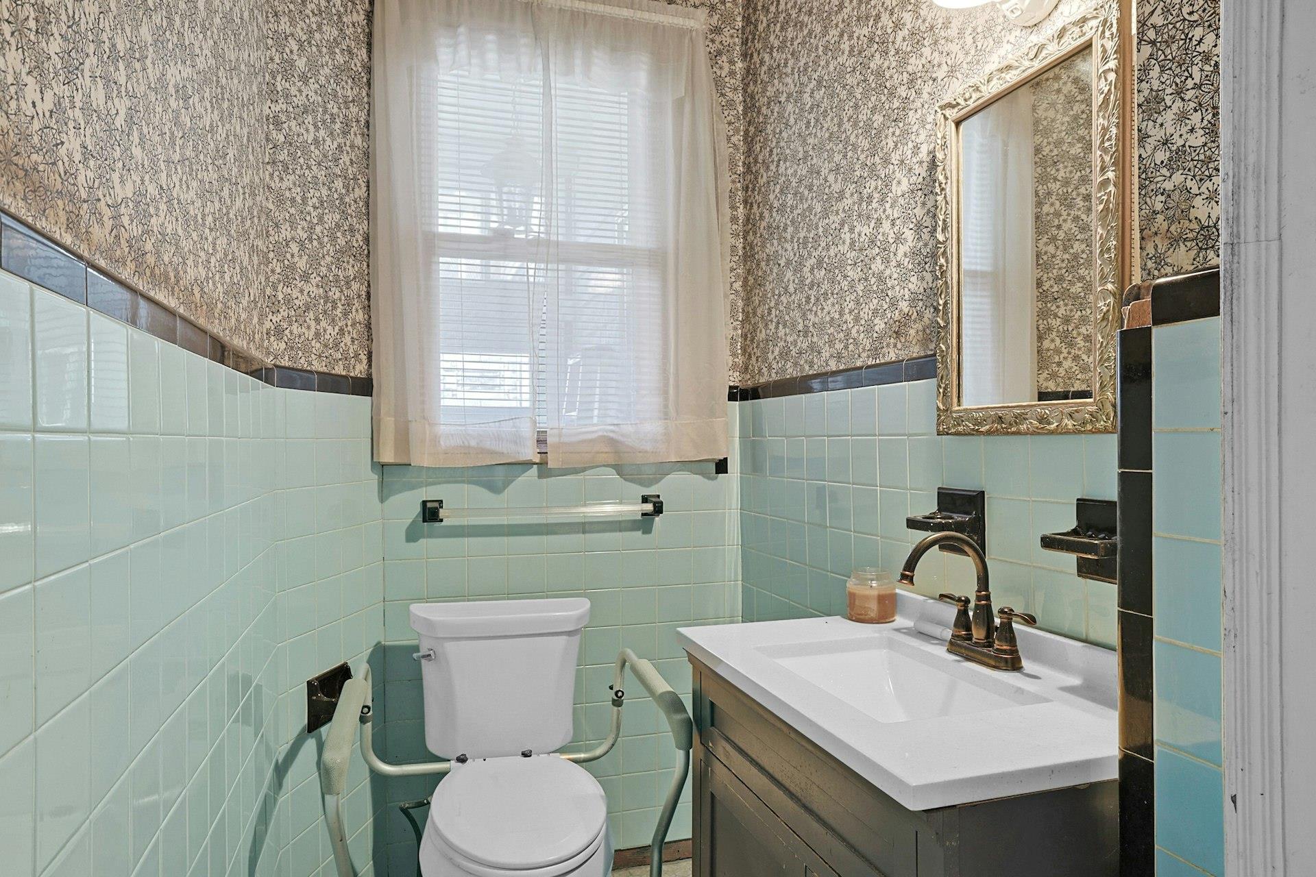 127 Woodland Avenue, New Rochelle, New York image 14