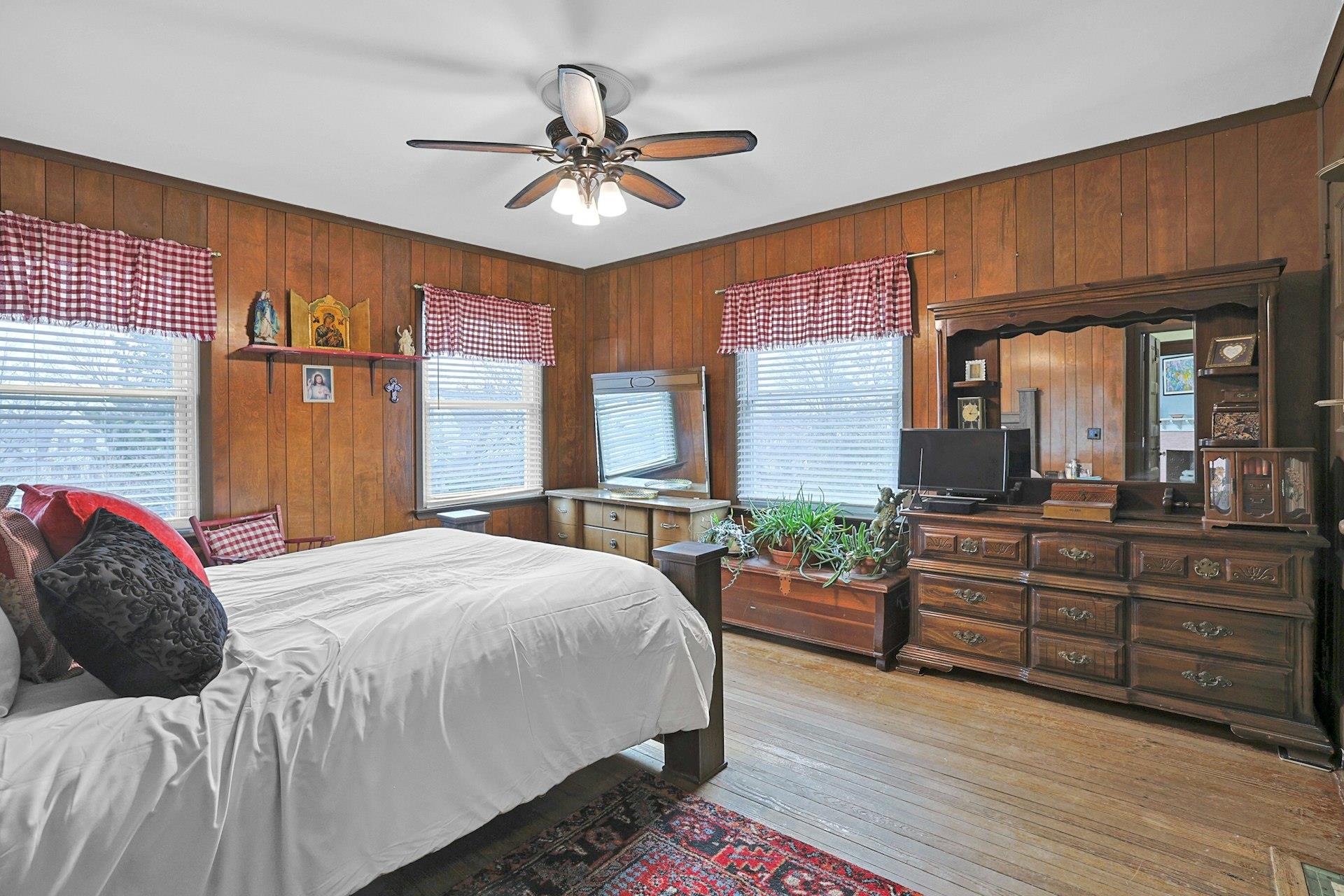 127 Woodland Avenue, New Rochelle, New York image 17