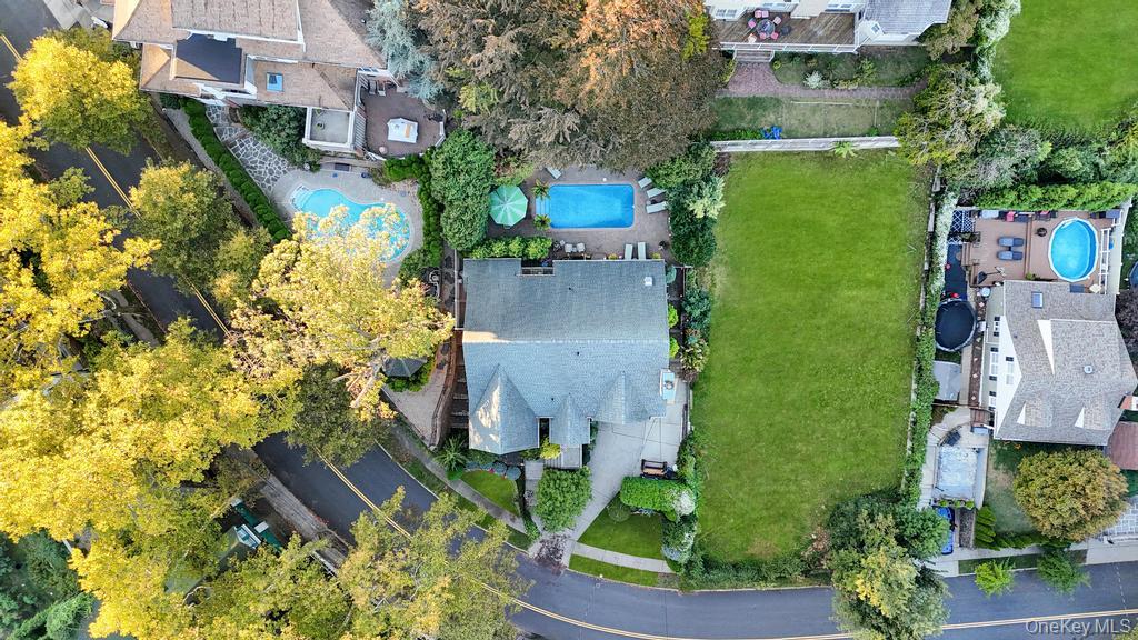 120 Marion Avenue