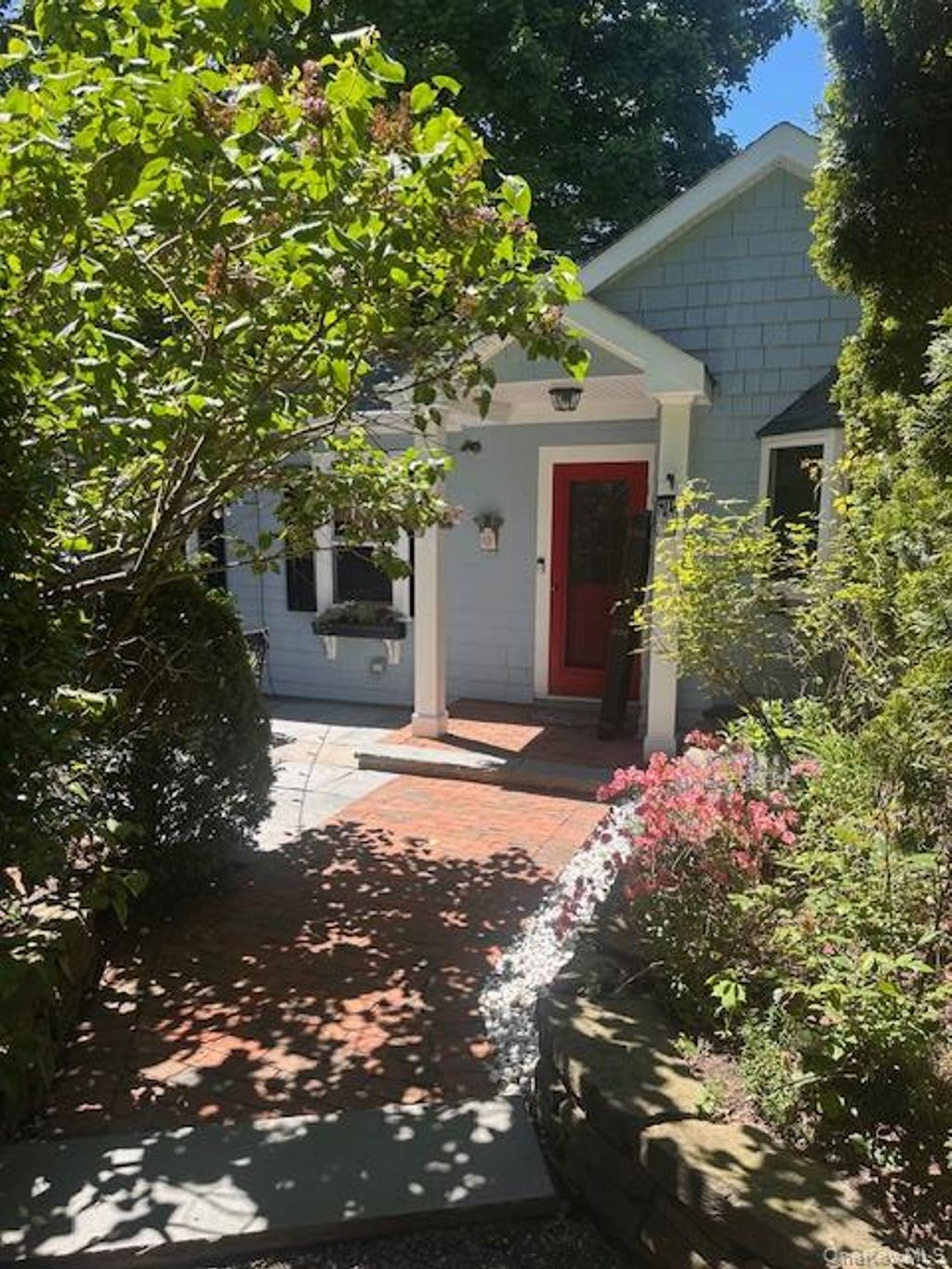 Photo of 41 High Street, Locust Valley, NY 11560 (MLS # 998397)