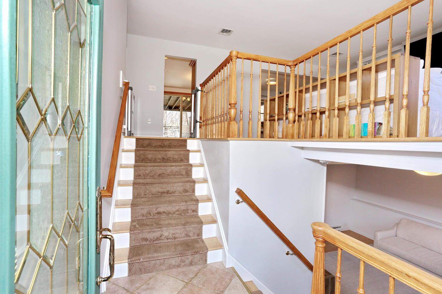52 Argow Place, Nanuet, New York image 2