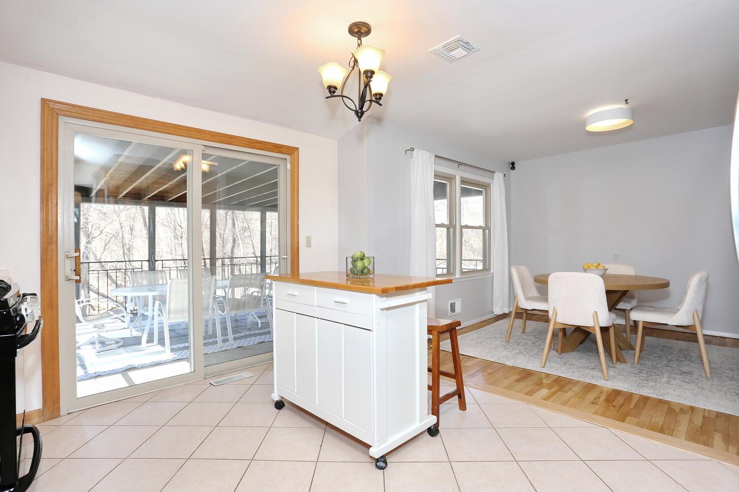 52 Argow Place, Nanuet, New York image 10