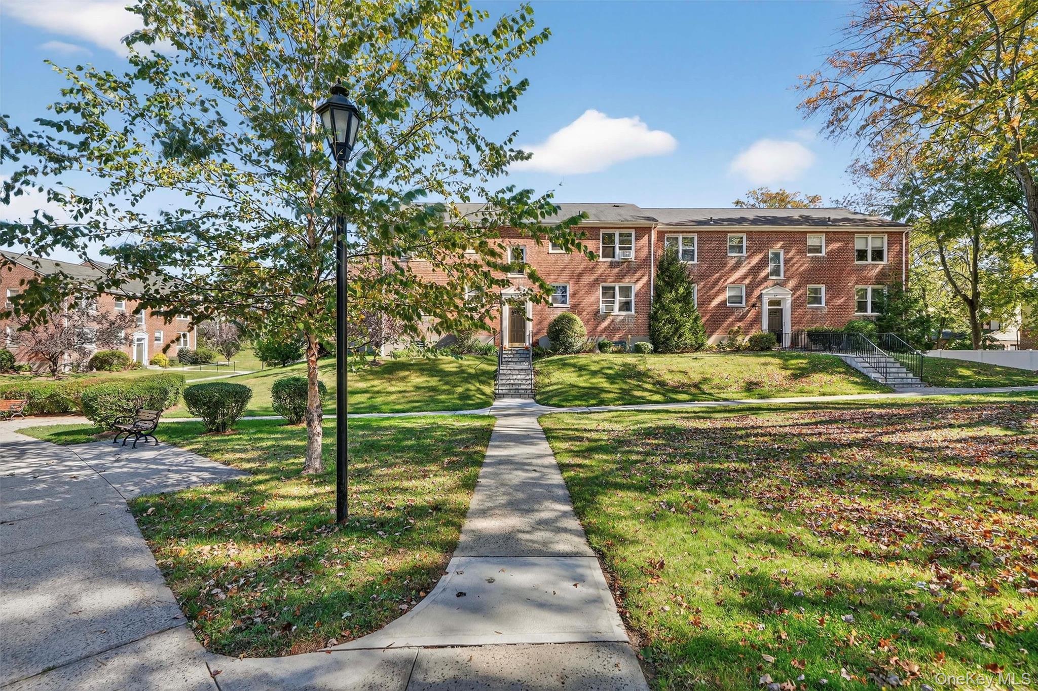 260 Church Street 4B4