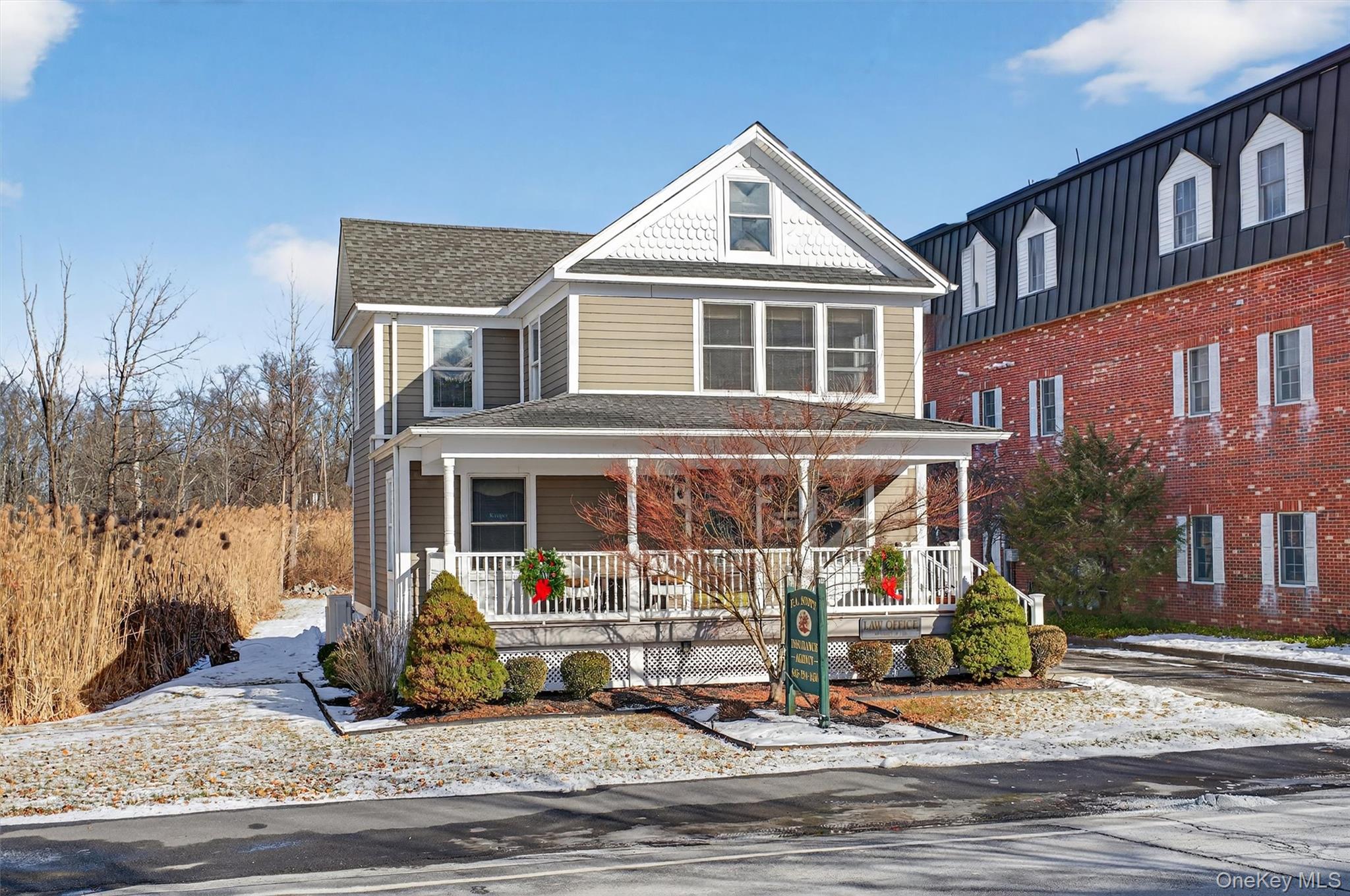 18 Scotchtown Avenue