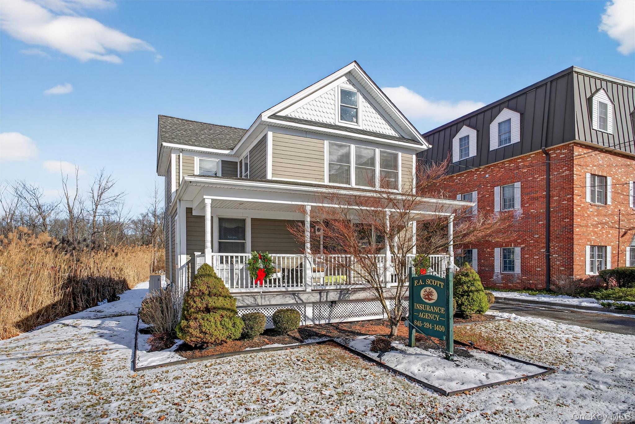 18 Scotchtown Avenue