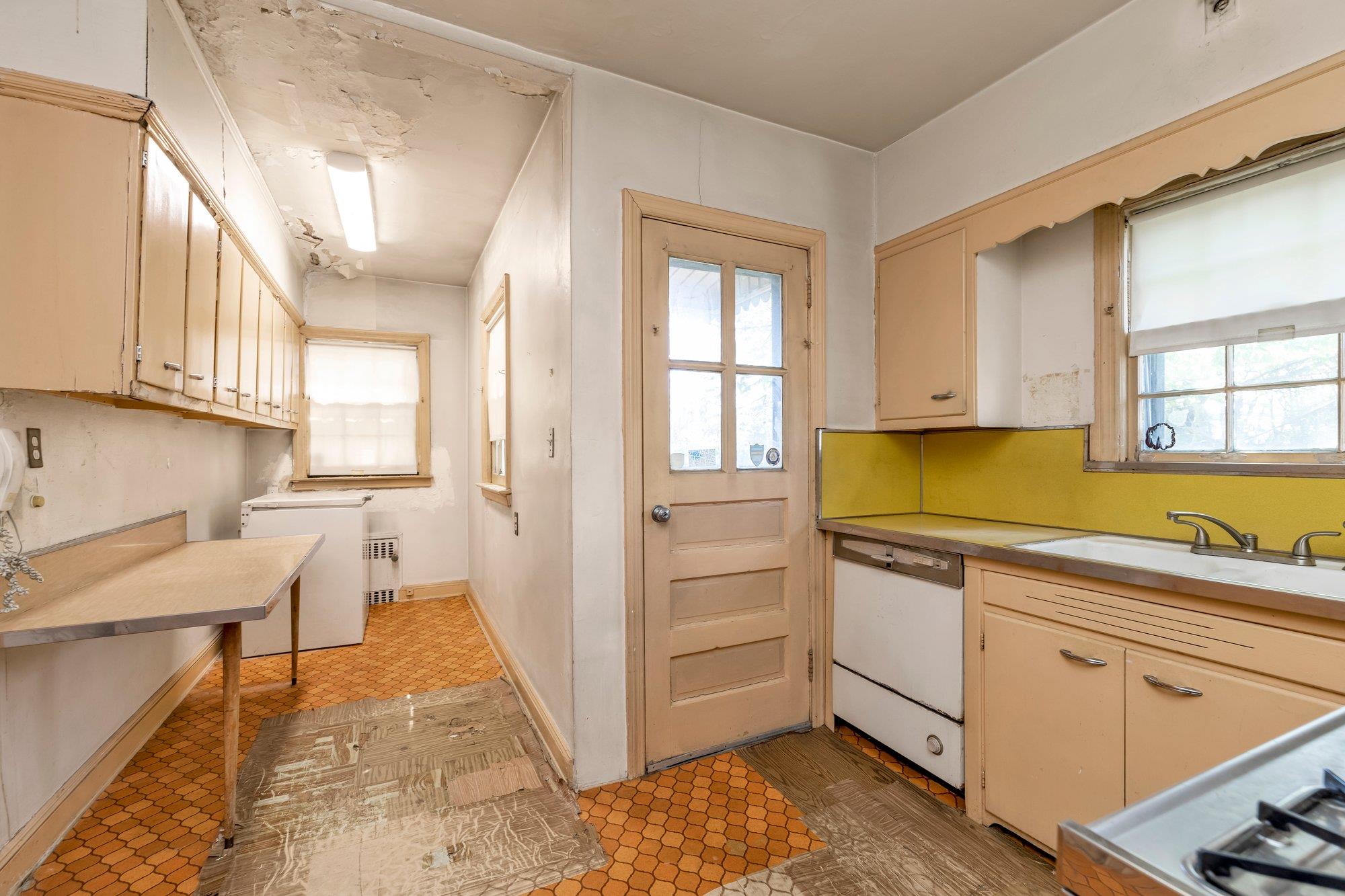 444 W Olive Street, Long Beach, New York image 8