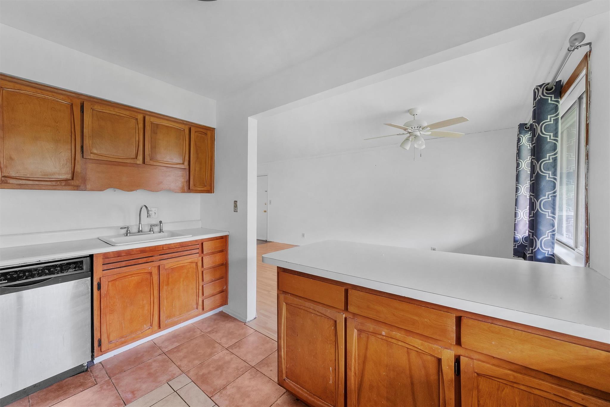 1414 Old Country Road, Elmsford, New York image 12